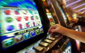 Tangkapan layar aplikasi 396slot menampilkan pasar sepak bola Liga 1 dan opsi pembayaran lokal